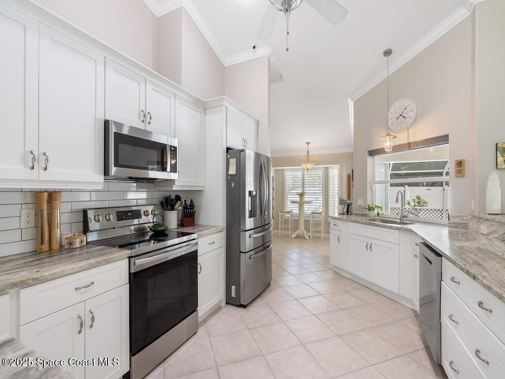152 Academy Terrace, Sebastian, FL 32958