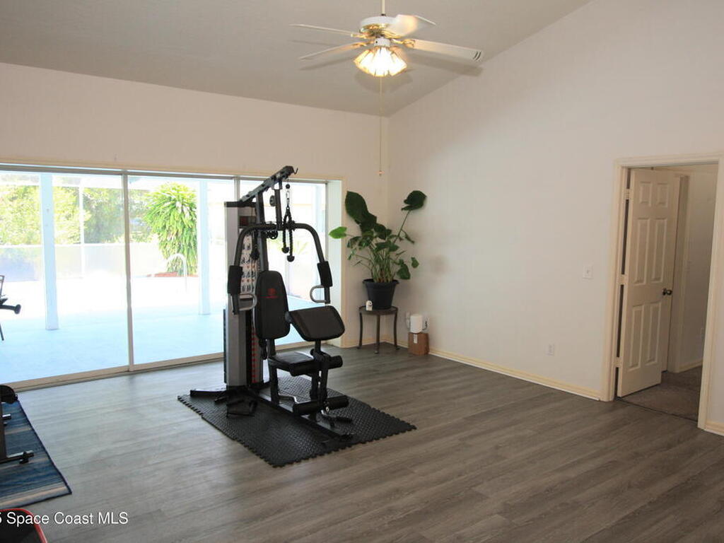 1366 17th Place, Vero Beach, FL 32962
