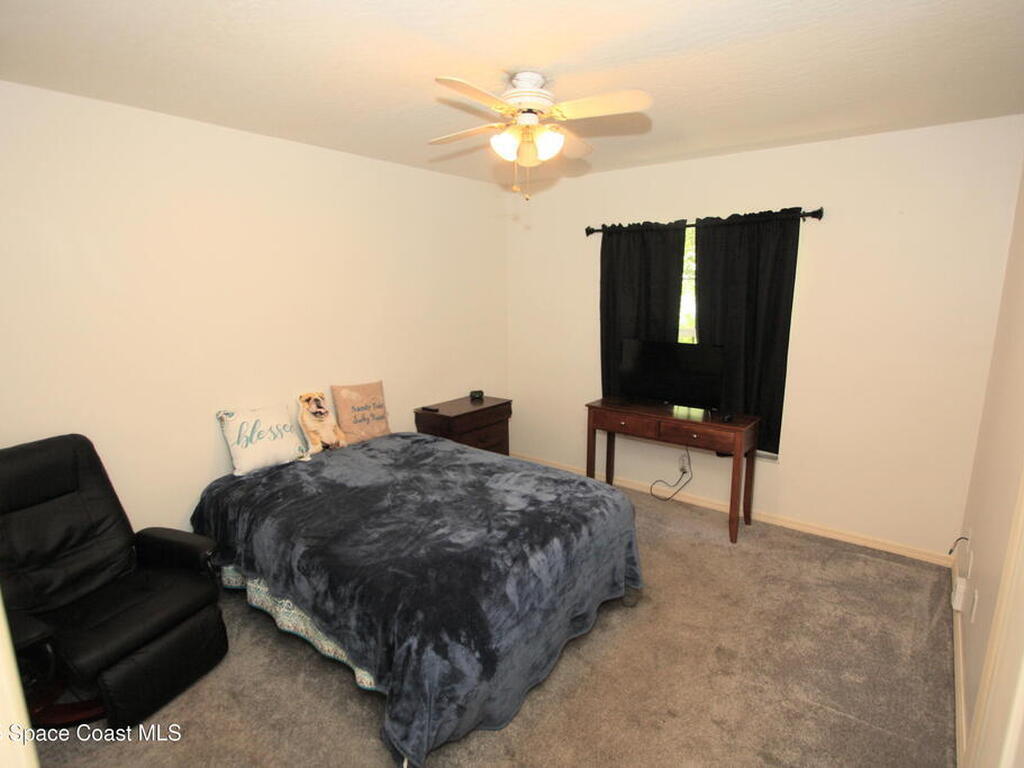 1366 17th Place, Vero Beach, FL 32962