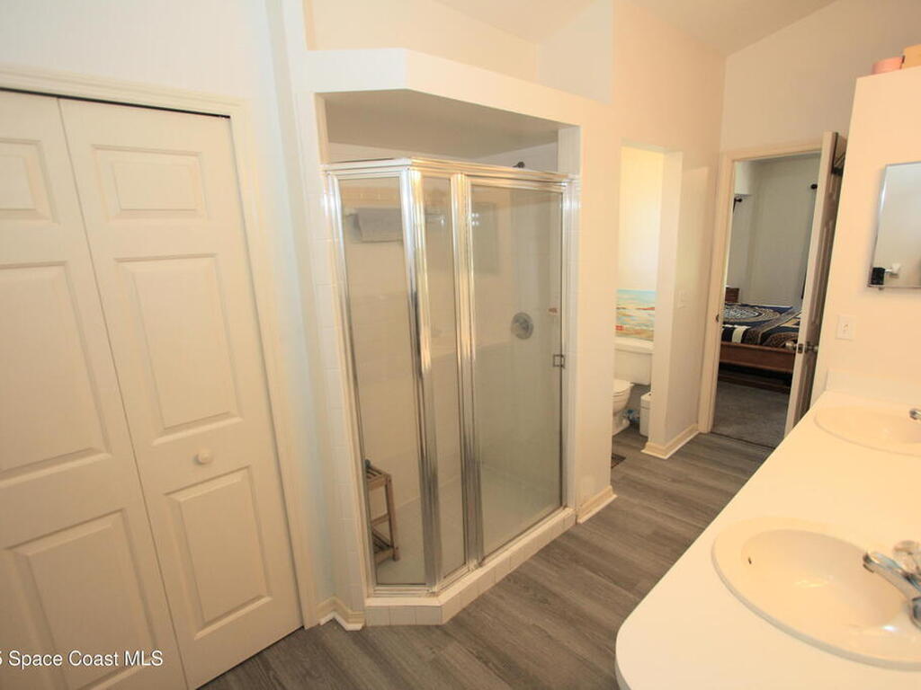 1366 17th Place, Vero Beach, FL 32962