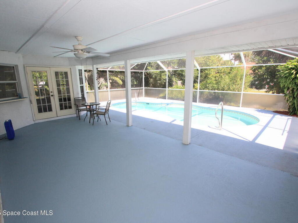 1366 17th Place, Vero Beach, FL 32962