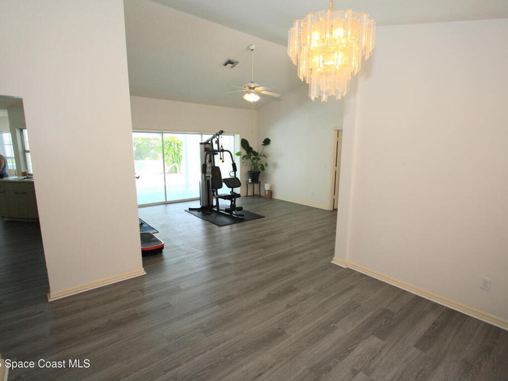 1366 17th Place, Vero Beach, FL 32962