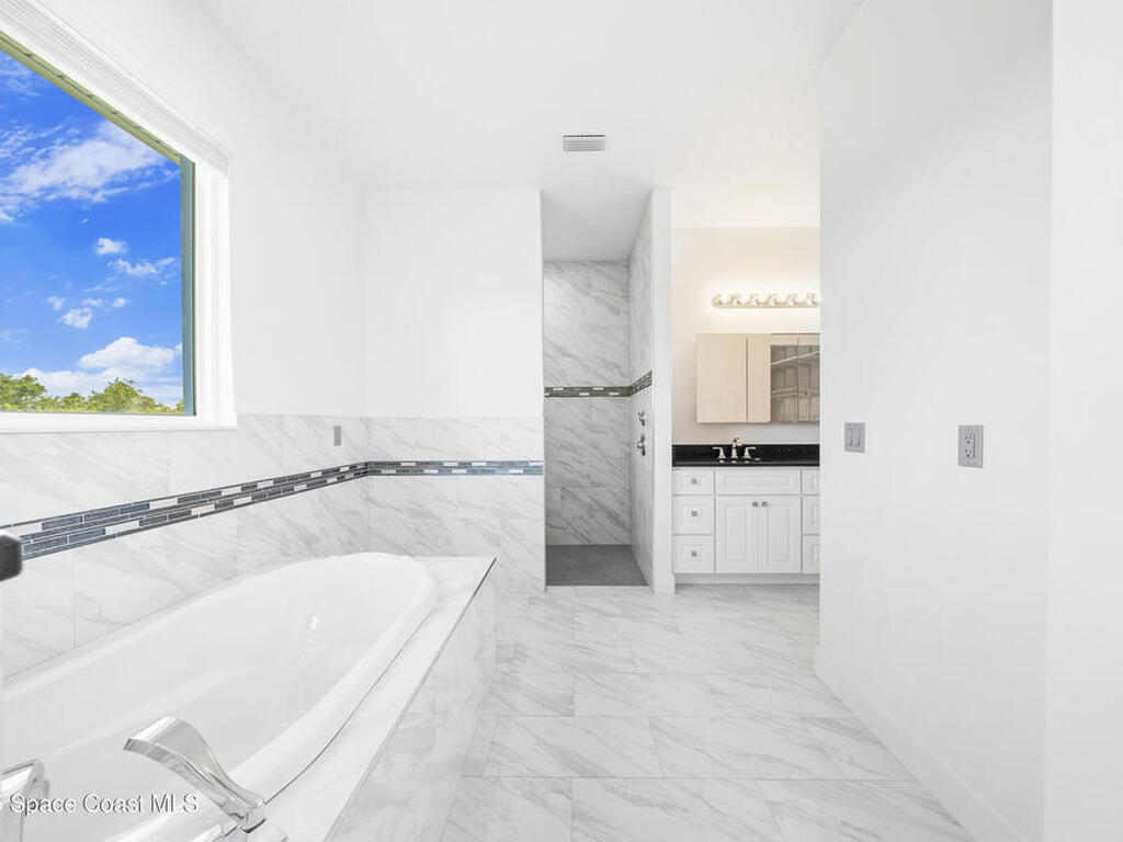 156 Puddle Duck Lane, Grant-Valkaria, FL 32909
