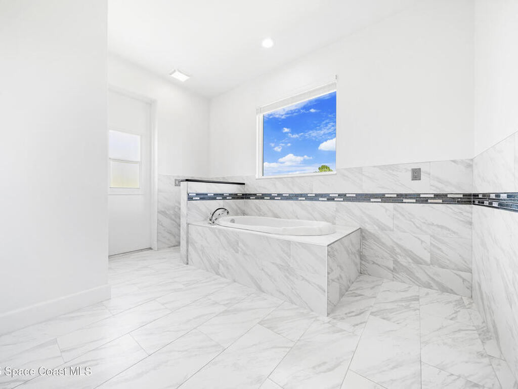 156 Puddle Duck Lane, Grant-Valkaria, FL 32909