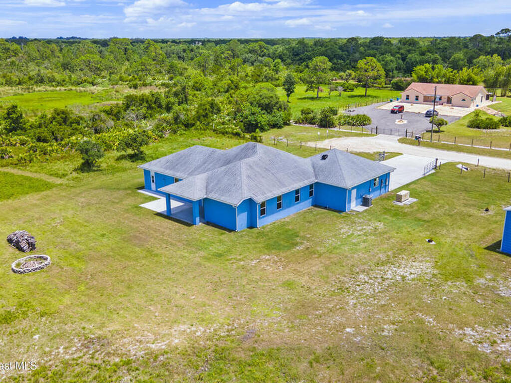 156 Puddle Duck Lane, Grant-Valkaria, FL 32909