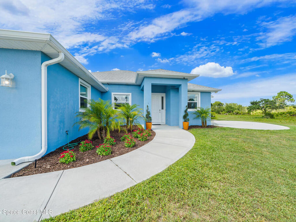 156 Puddle Duck Lane, Grant-Valkaria, FL 32909