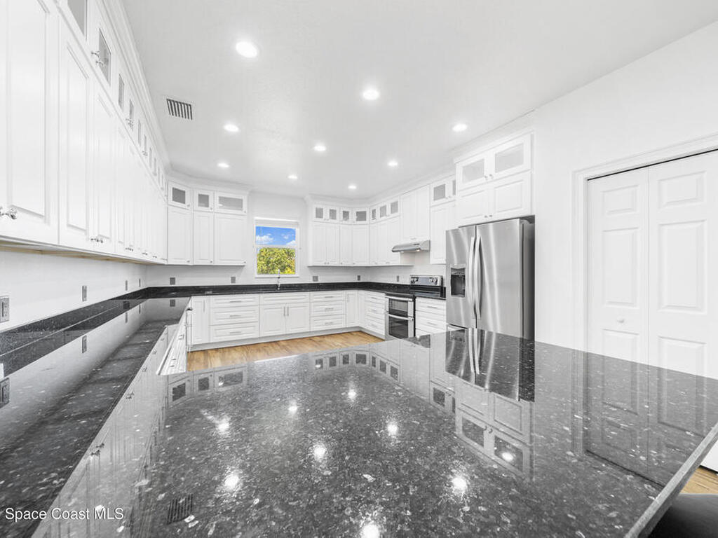 156 Puddle Duck Lane, Grant-Valkaria, FL 32909
