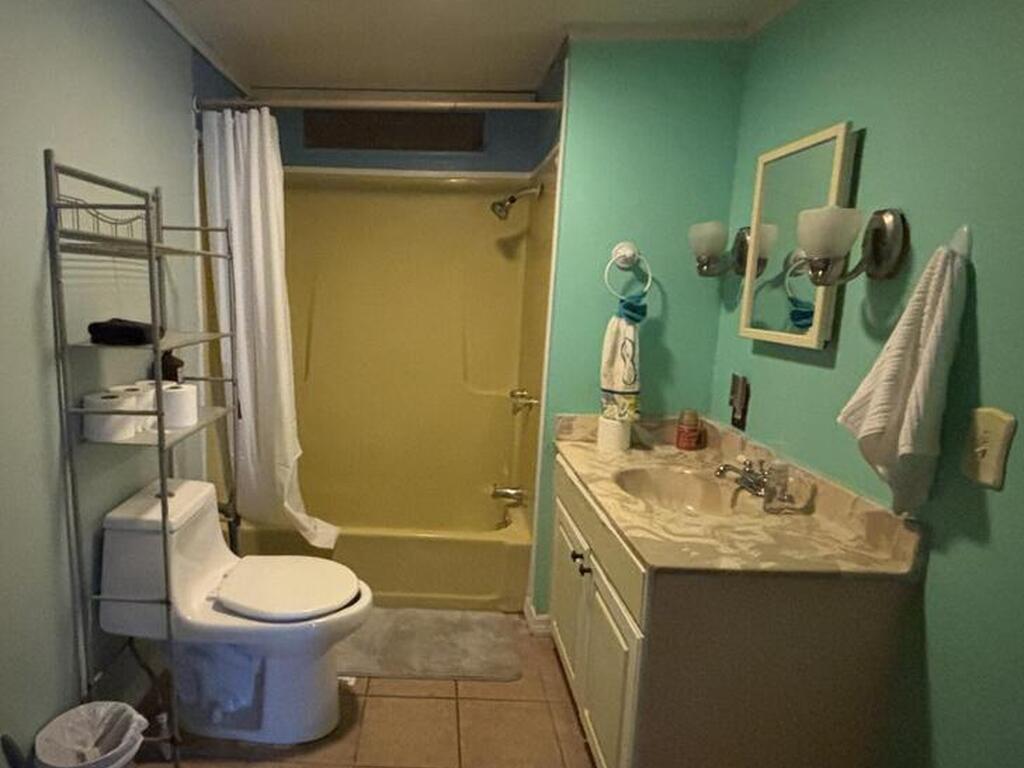 1161 Waterway Drive, Barefoot Bay, FL 32976