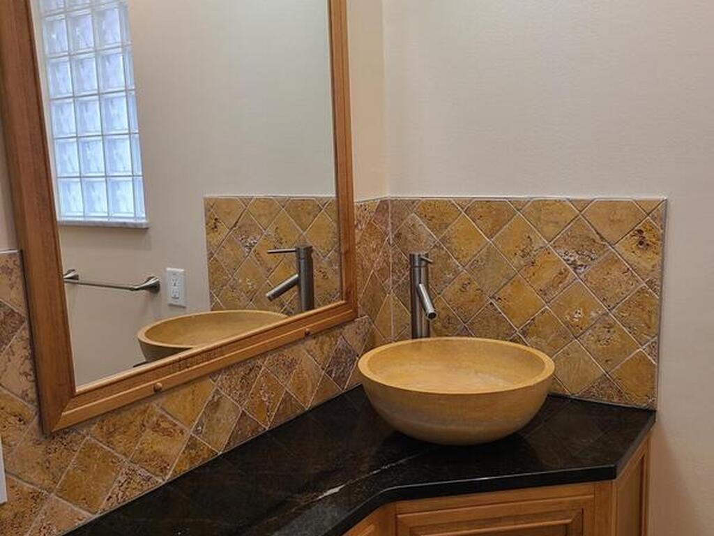 2557 Pineapple Avenue, Melbourne, FL 32935