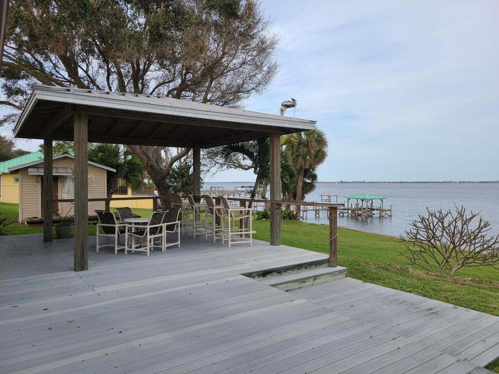 2557 Pineapple Avenue, Melbourne, FL 32935