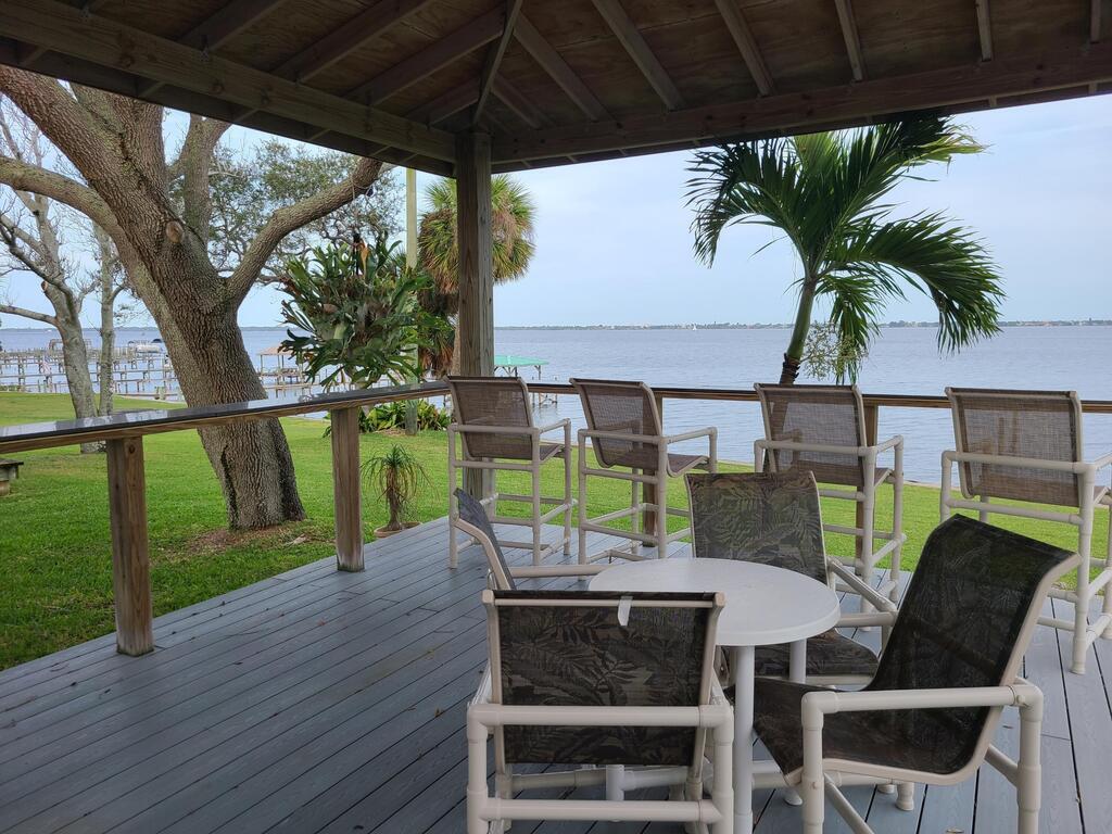 2557 Pineapple Avenue, Melbourne, FL 32935