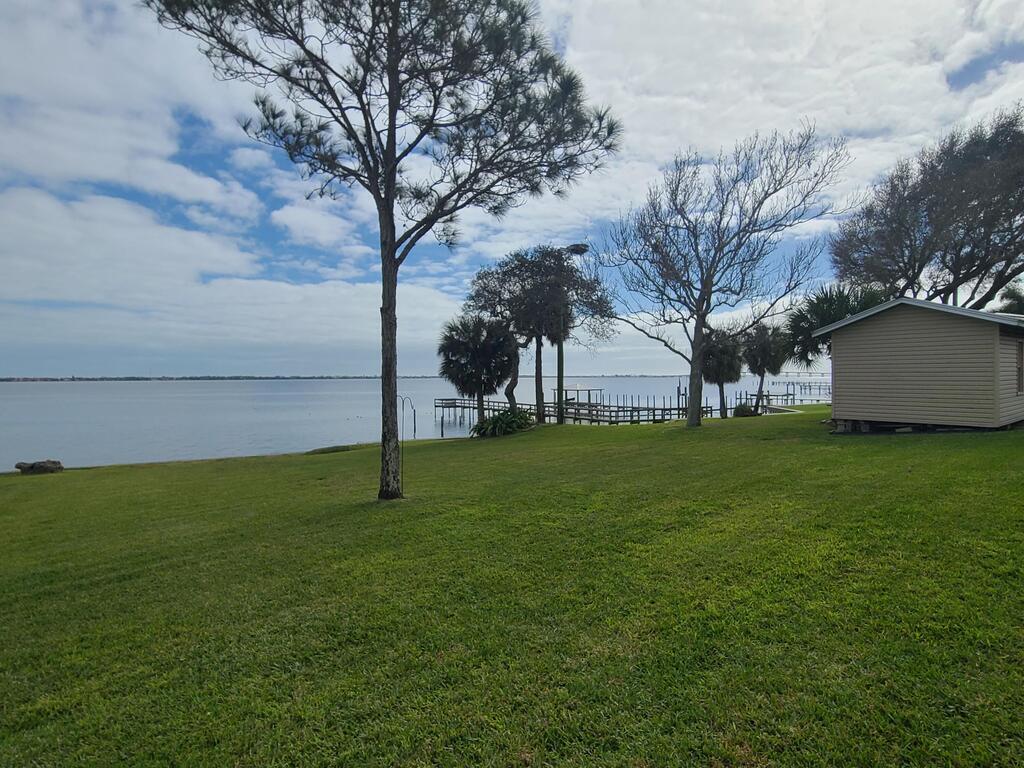 2557 Pineapple Avenue, Melbourne, FL 32935