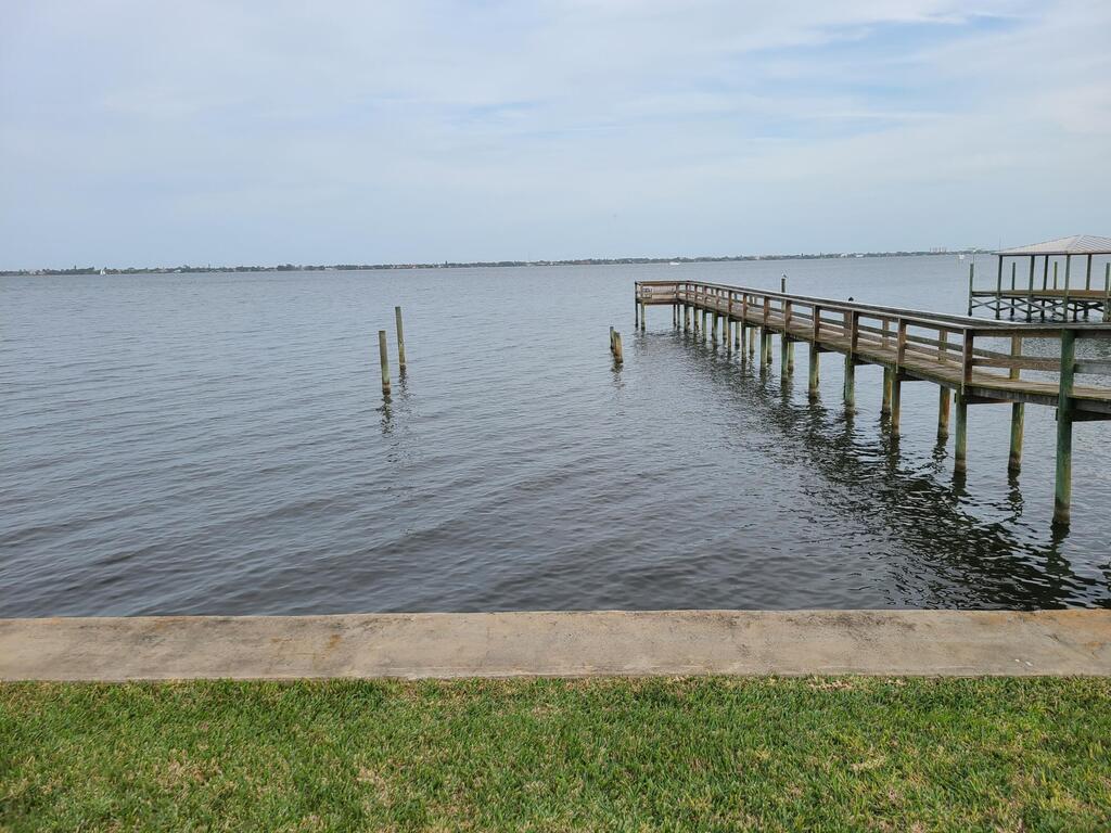 2557 Pineapple Avenue, Melbourne, FL 32935