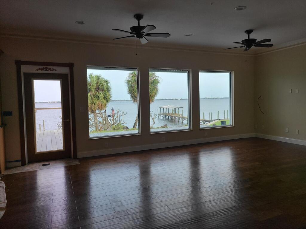 2557 Pineapple Avenue, Melbourne, FL 32935