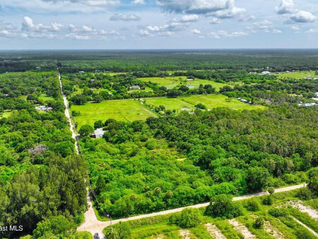 13380 101st Street, Fellsmere, FL 32948