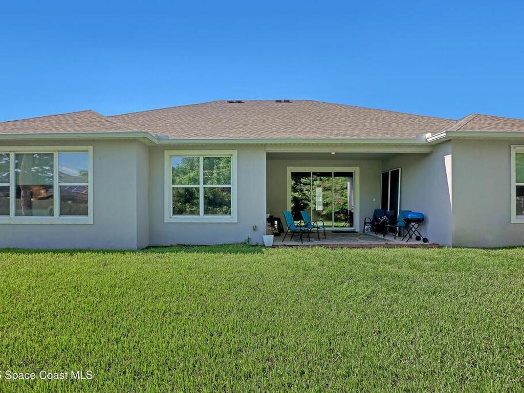 1752 Killian Drive, Palm Bay, FL 32905