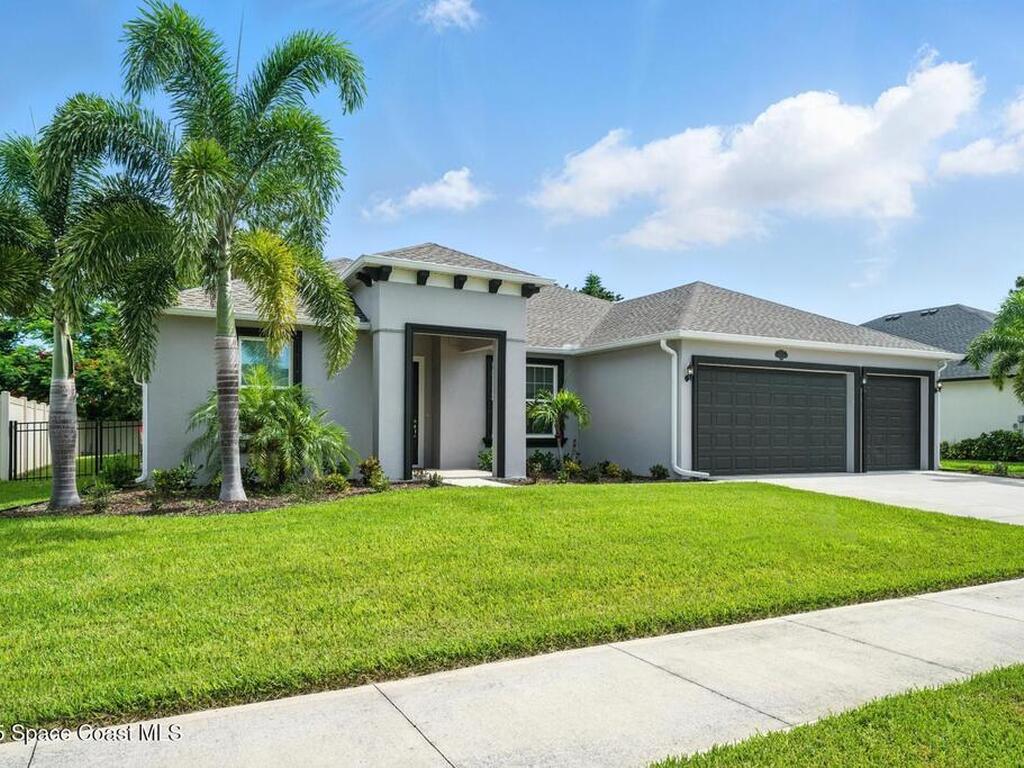 1752 Killian Drive, Palm Bay, FL 32905