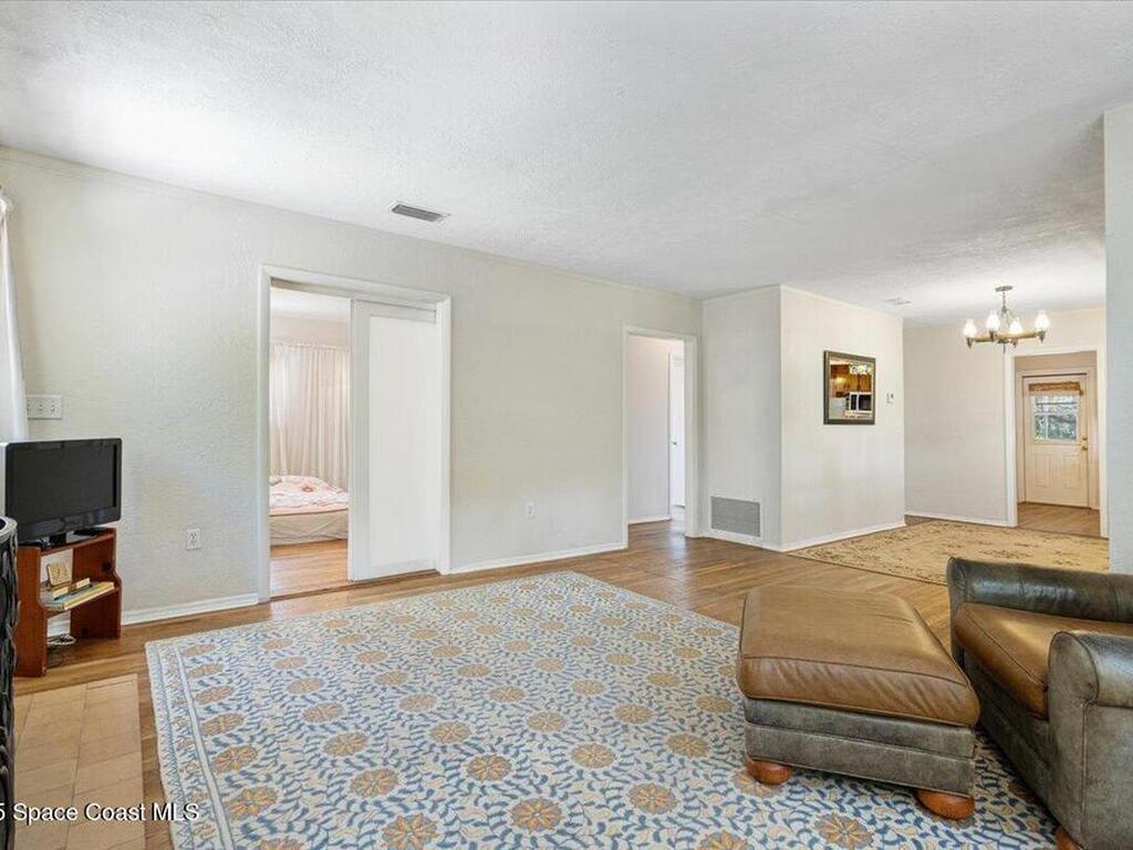 5545 Brabrook Avenue, Grant, FL 32949