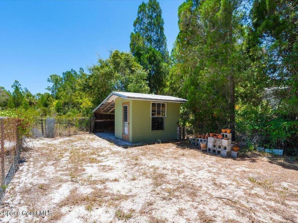 5545 Brabrook Avenue, Grant, FL 32949