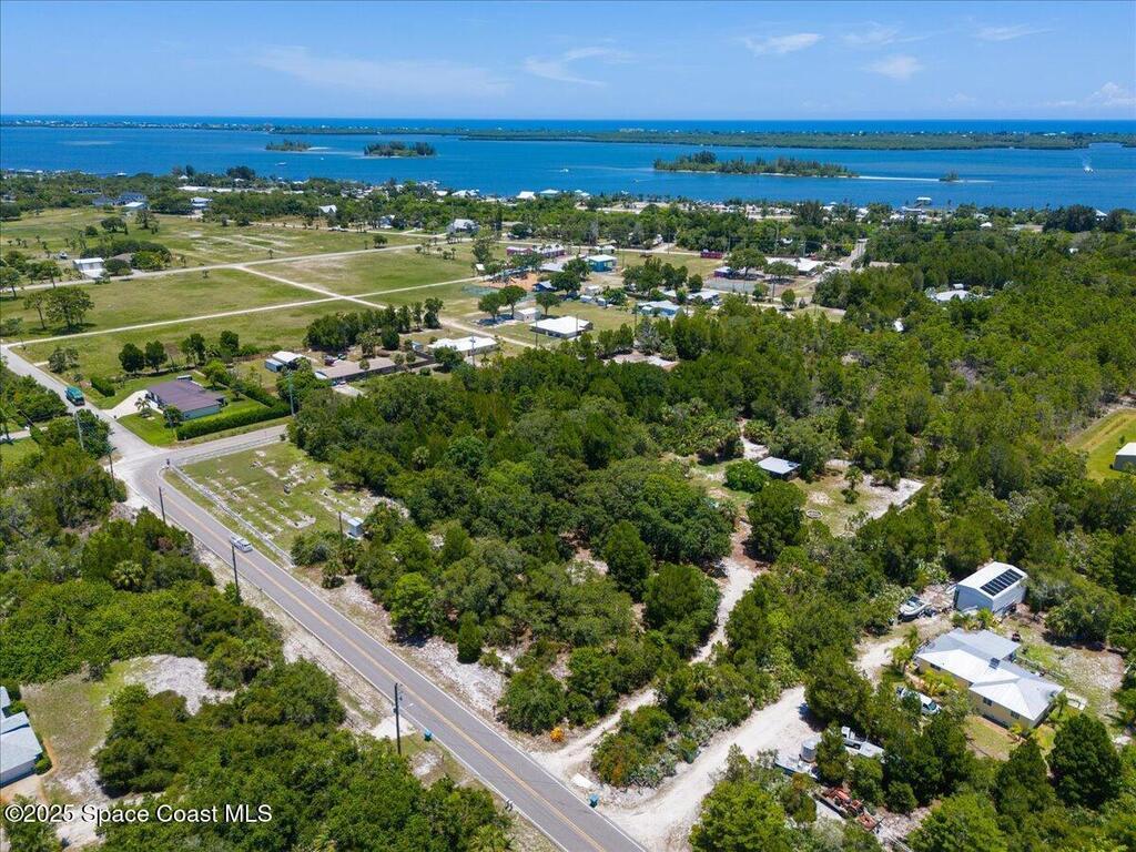 5545 Brabrook Avenue, Grant, FL 32949