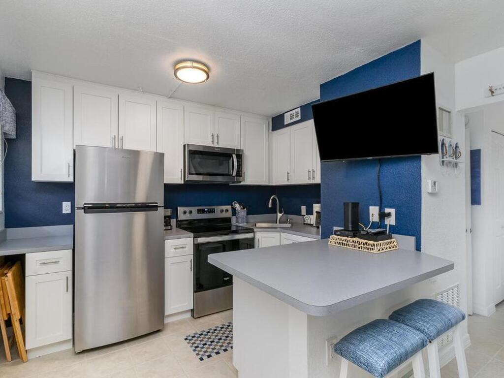 211 Circle Drive, Cape Canaveral, FL 32920