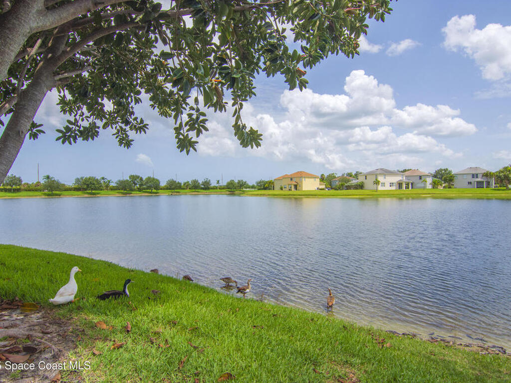 758 Carriage Lake Way, Vero Beach, FL 32968