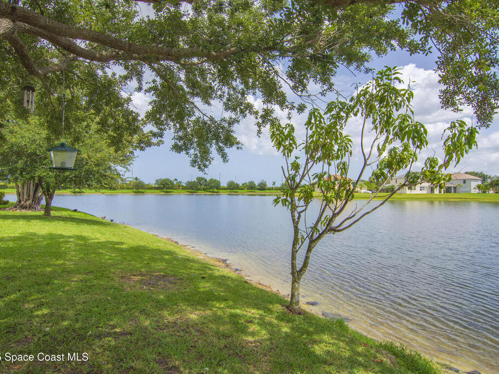 758 Carriage Lake Way, Vero Beach, FL 32968
