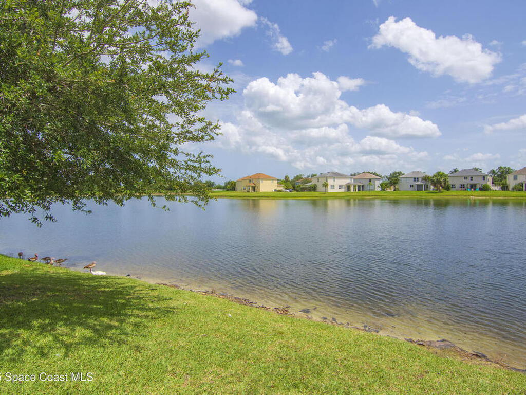 758 Carriage Lake Way, Vero Beach, FL 32968