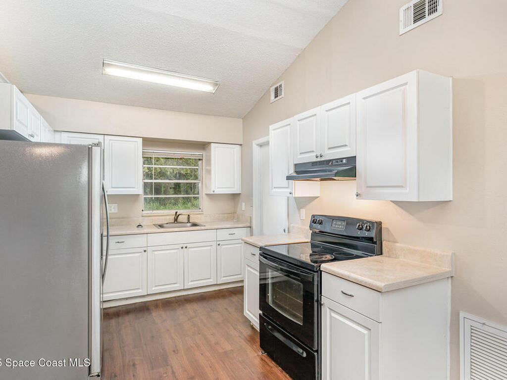 432 Calabria Avenue, Palm Bay, FL 32909