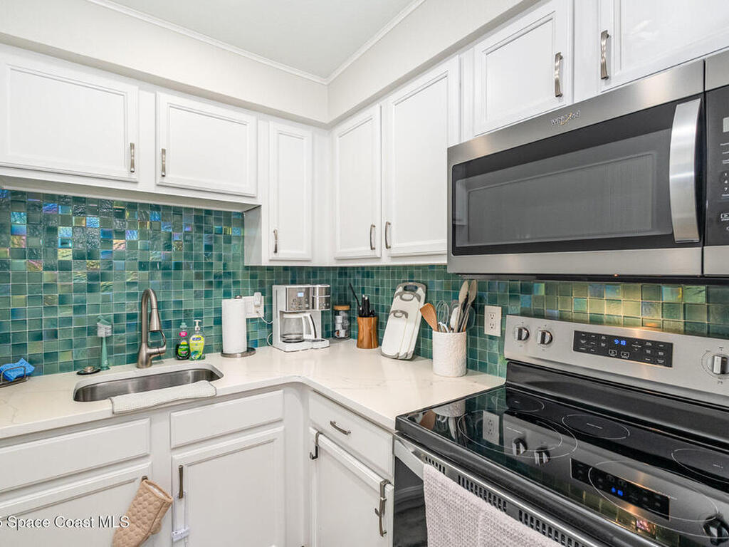 425 Harrison Avenue, Cape Canaveral, FL 32920