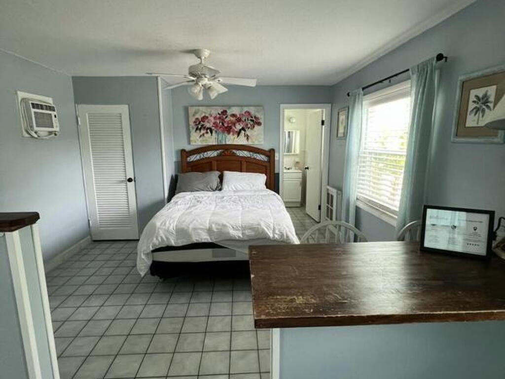 2179 Pineapple Avenue, Melbourne, FL 32935