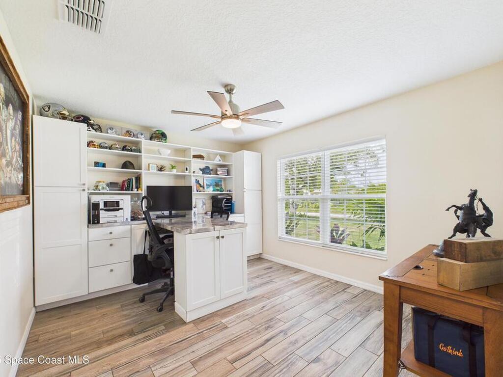 8325 105th Court, Vero Beach, FL 32967