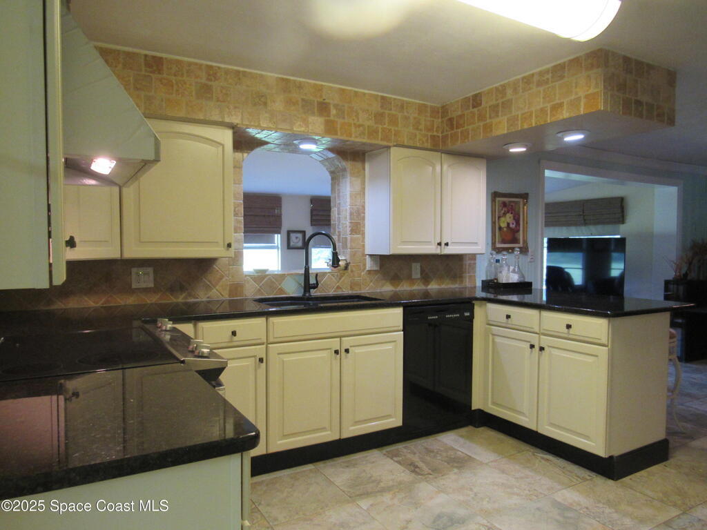 1255 S State Road 415, New Smyrna Beach, FL 32168