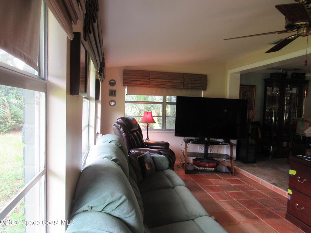 1255 S State Road 415, New Smyrna Beach, FL 32168