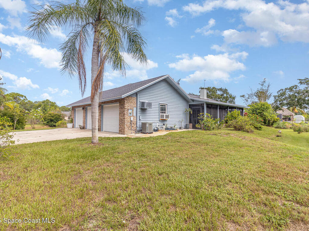6147 Brabrook Avenue, Grant-Valkaria, FL 32949