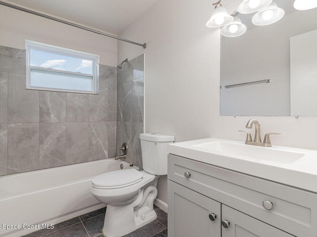 760 15th Avenue Avenue, Vero Beach, FL 32962
