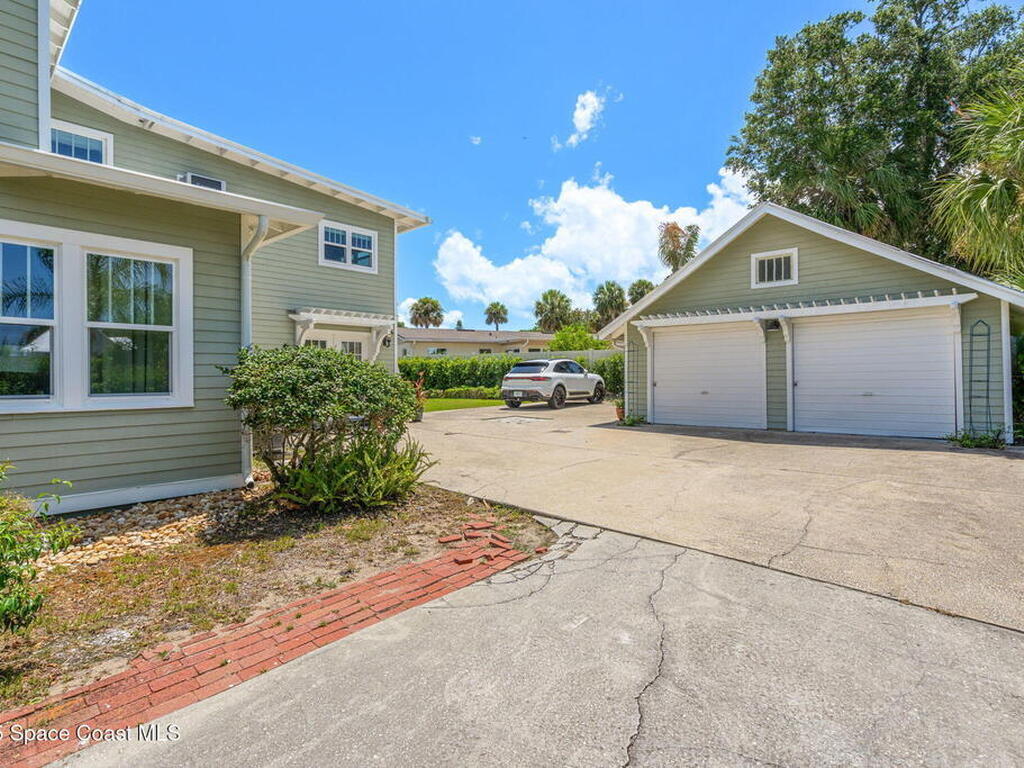 2907 N Indian River Drive, Cocoa, FL 32922