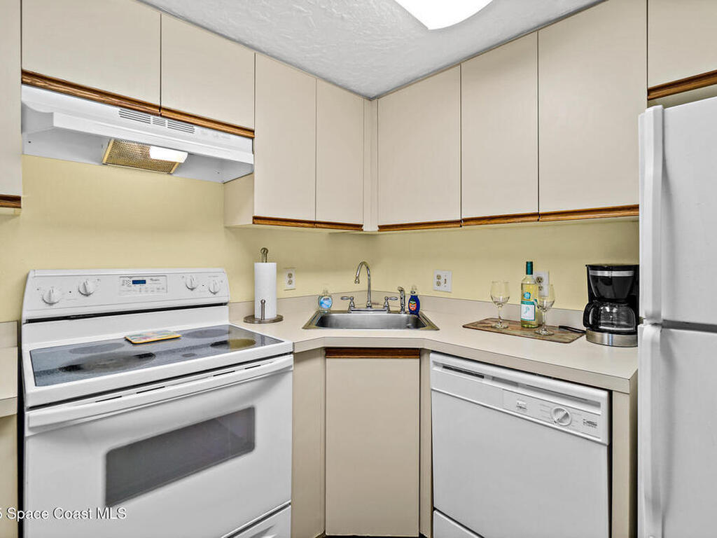 8600 Ridgewood Avenue, Cape Canaveral, FL 32920