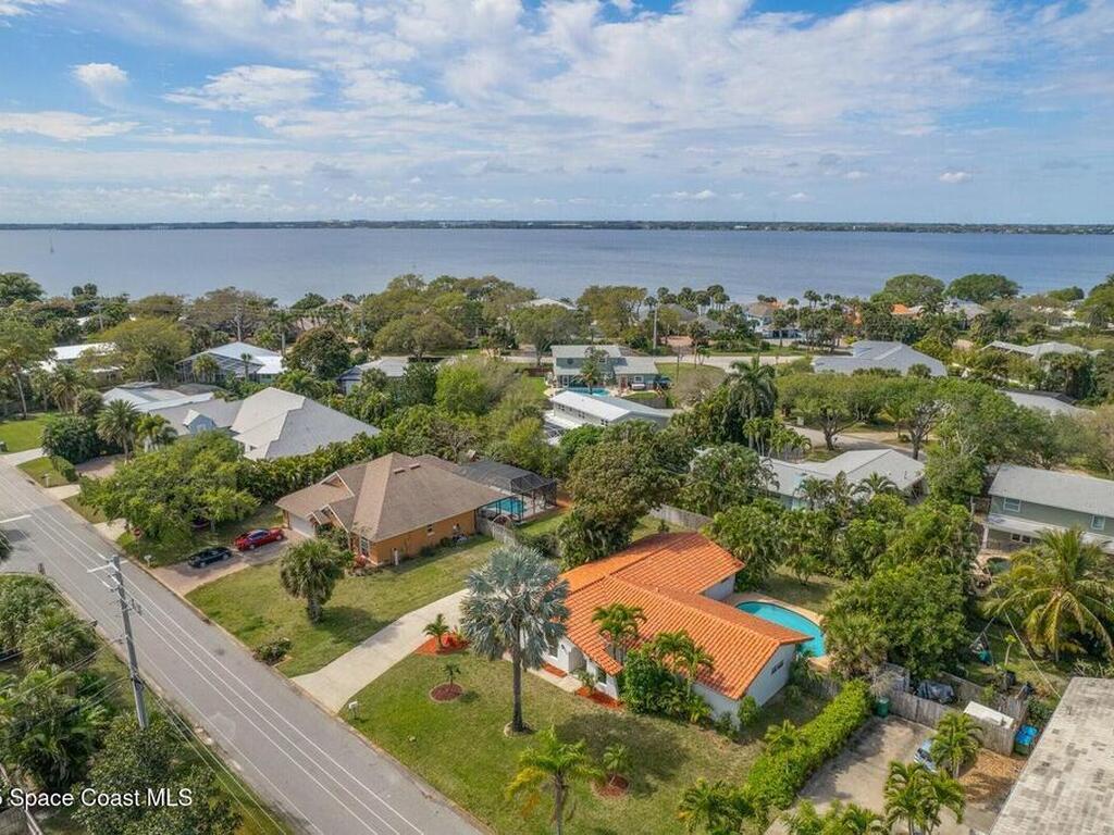 300 S Palm Avenue, Melbourne Beach, FL 32951