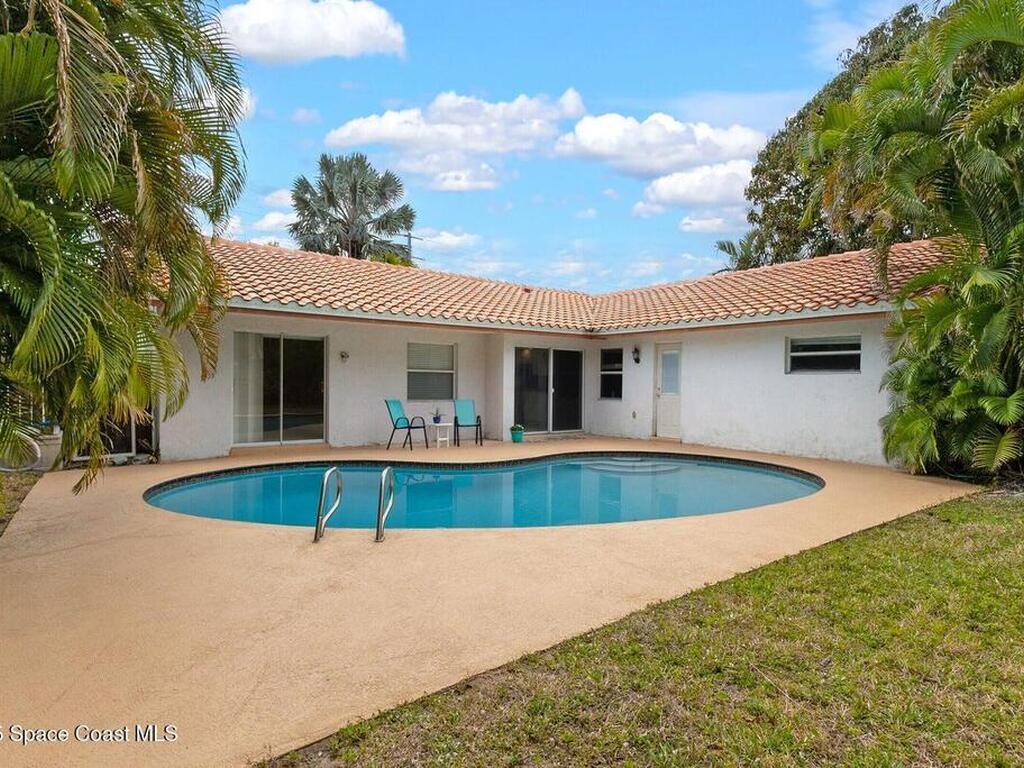 300 S Palm Avenue, Melbourne Beach, FL 32951