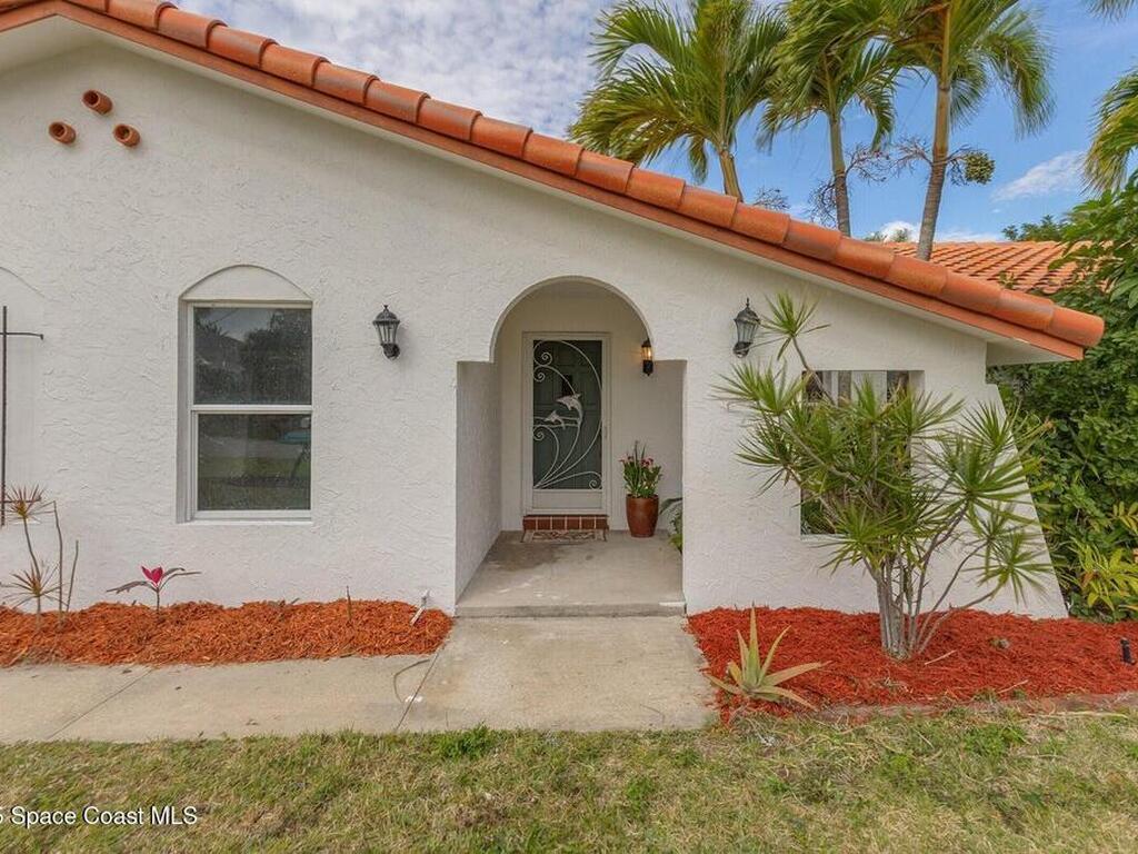 300 S Palm Avenue, Melbourne Beach, FL 32951