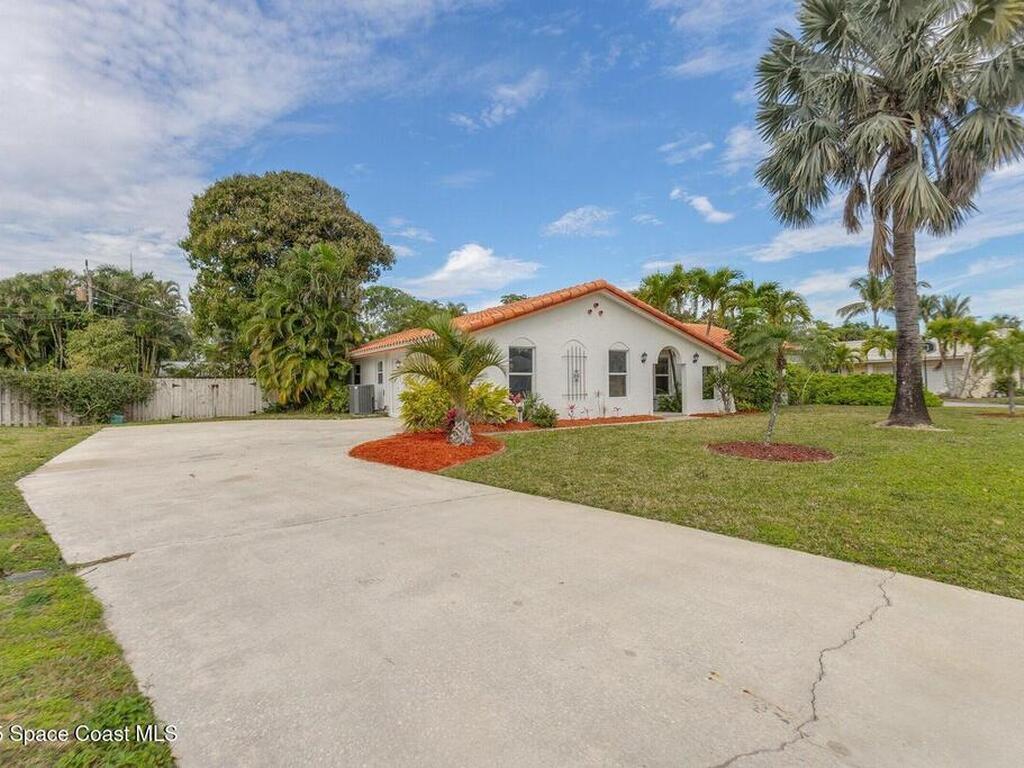 300 S Palm Avenue, Melbourne Beach, FL 32951