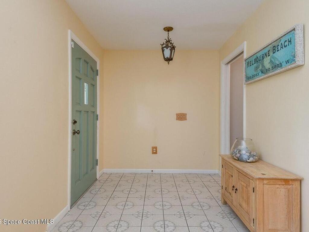 300 S Palm Avenue, Melbourne Beach, FL 32951