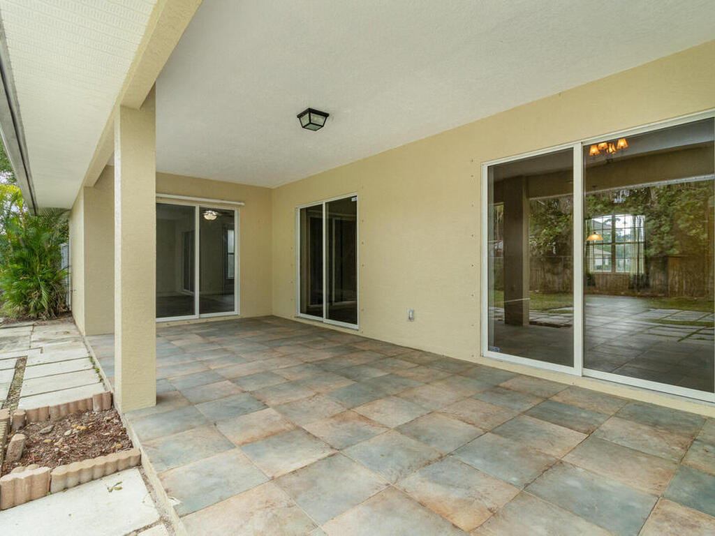 105 Paddock Street, Sebastian, FL 32958