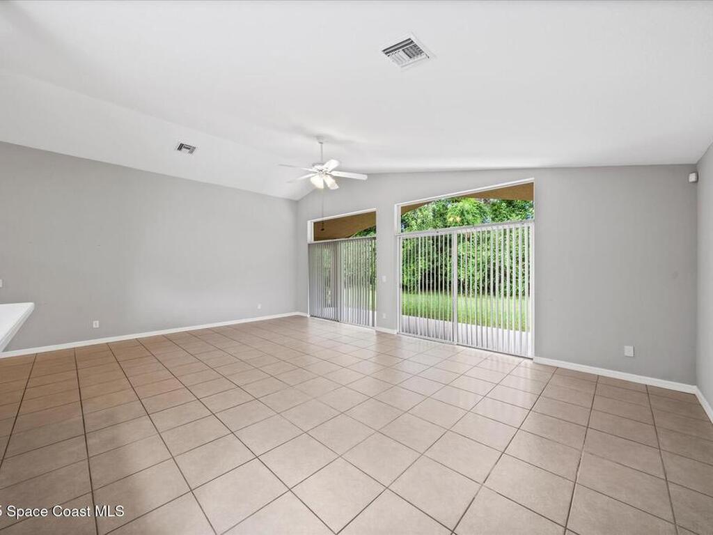 446 Lexington Avenue, Vero Beach, FL 32962