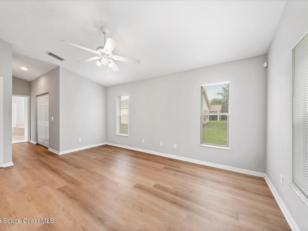 446 Lexington Avenue, Vero Beach, FL 32962
