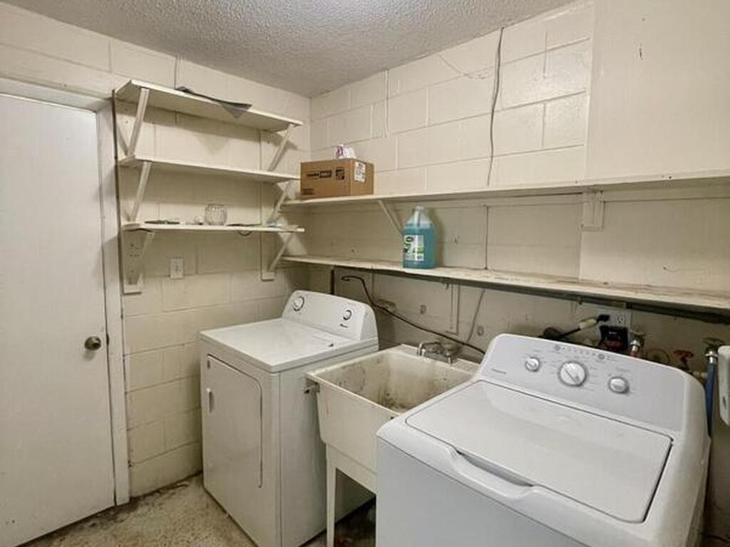 420 Newfound Harbor Drive, Merritt Island, FL 32952
