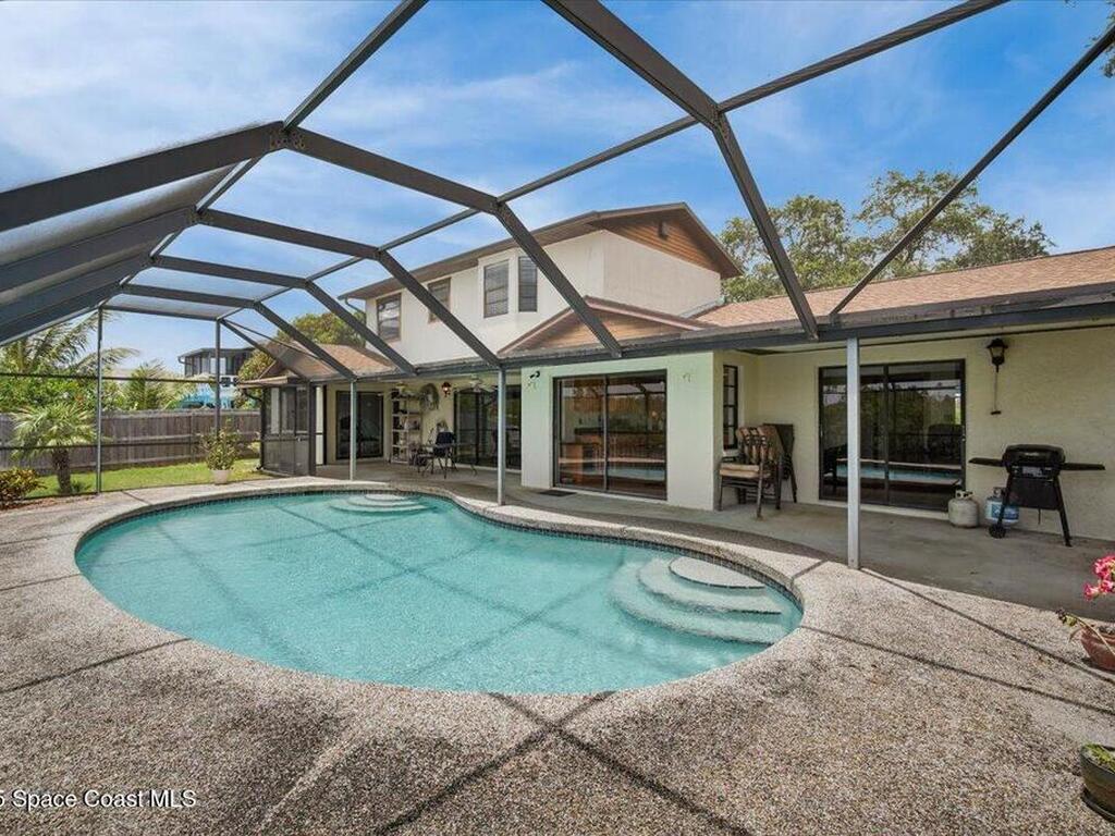 1635 Sandpiper Street, Merritt Island, FL 32952
