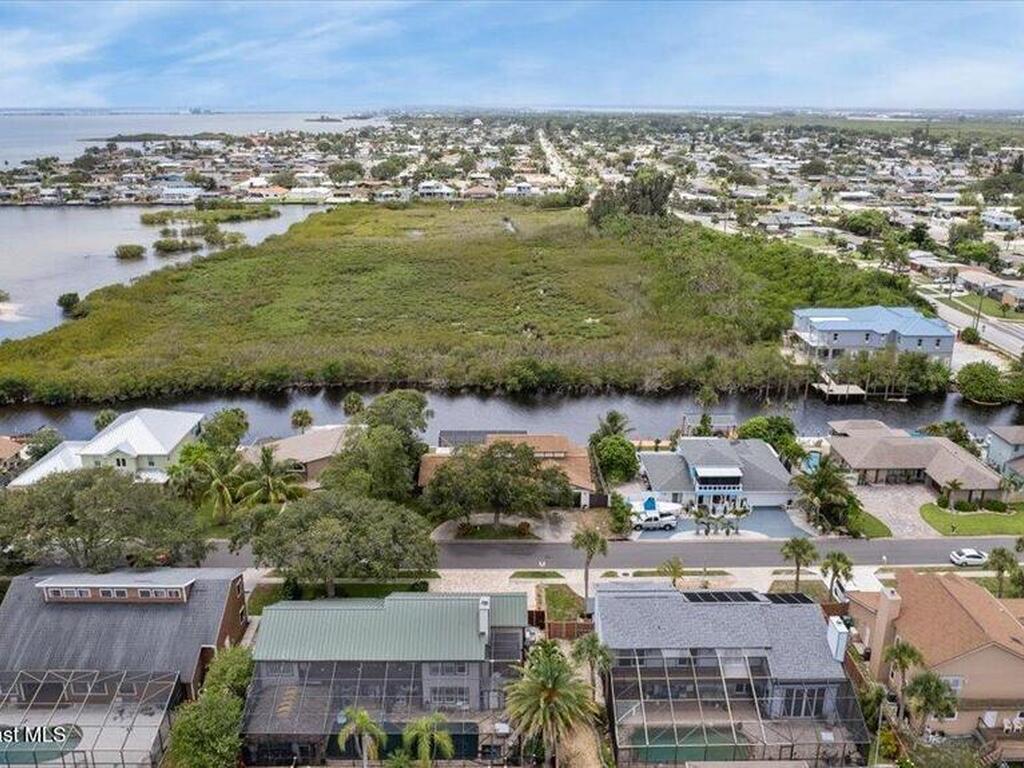 1635 Sandpiper Street, Merritt Island, FL 32952