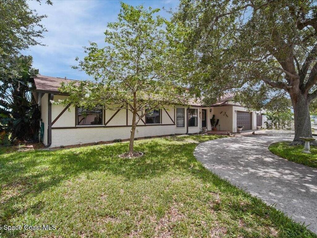 1635 Sandpiper Street, Merritt Island, FL 32952